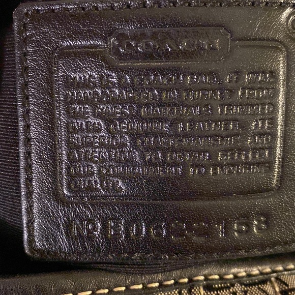 Coach handbag with small wallet - Picture 9 of 9